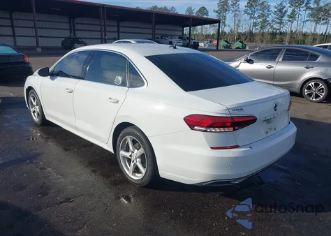 2020 Volkswagen Passat 2.0T Se z USA, uszkodzony, nr VIN 1VWSA7A37LC017692